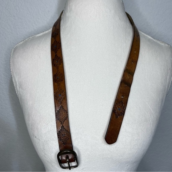 Vintage Tooled Southwest Leather Belt Brass Buckle - Picture 7 of 11